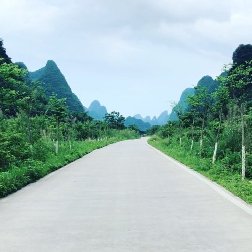 Did you even go on a holiday if it’s not on insta? #china2018 (at Banyan Tree Yangshuo)