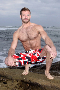 hot4hairy:  Reid H O T 4 H A I R Y  Tumblr