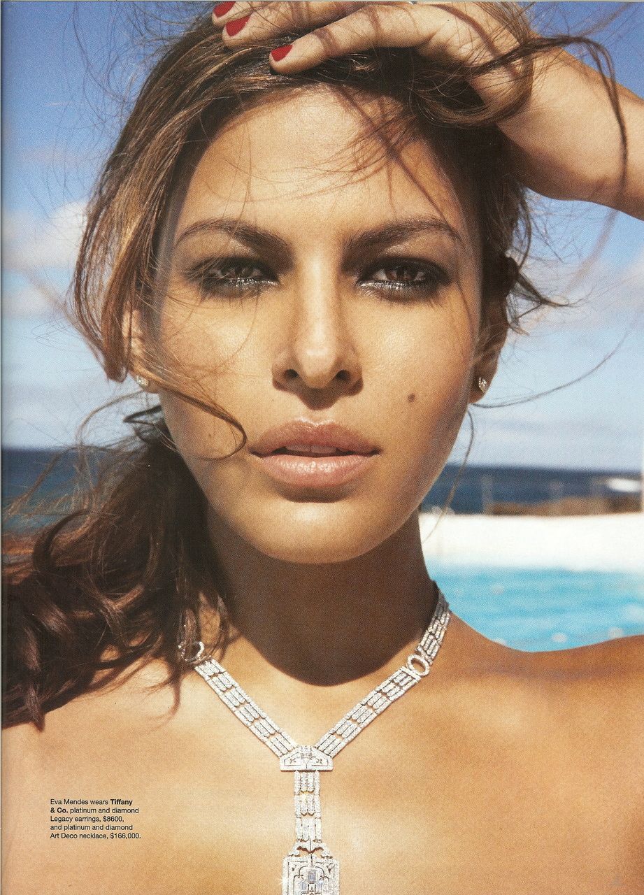 ayzgen1991:  fuckyeahhotactress:  Eva Mendes in Harpers Bazaar Magazine November