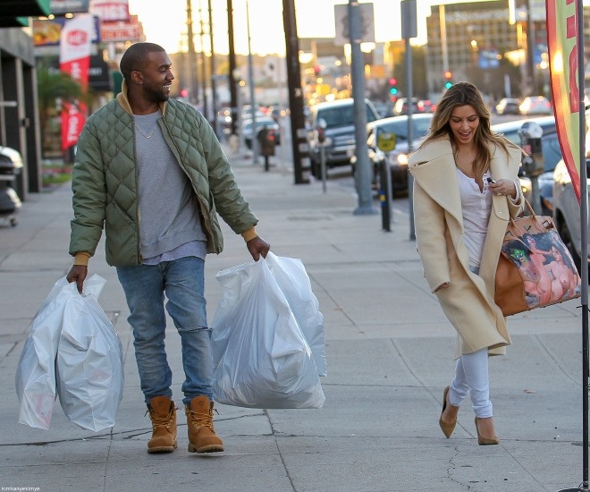 i-will-lift-you-higher:  Kanye loves him some Kanye. And I think the only person