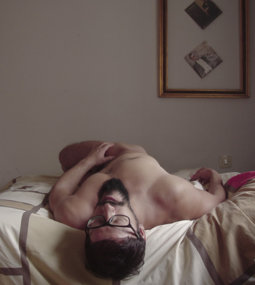 hypnogayman:  The magic of a day spent in a tranced absence, his naked body deeply