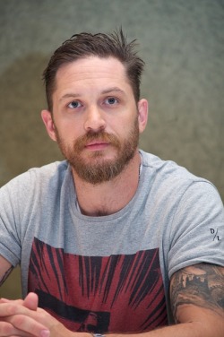 hairygingerman:  handsome Tom Hardy 