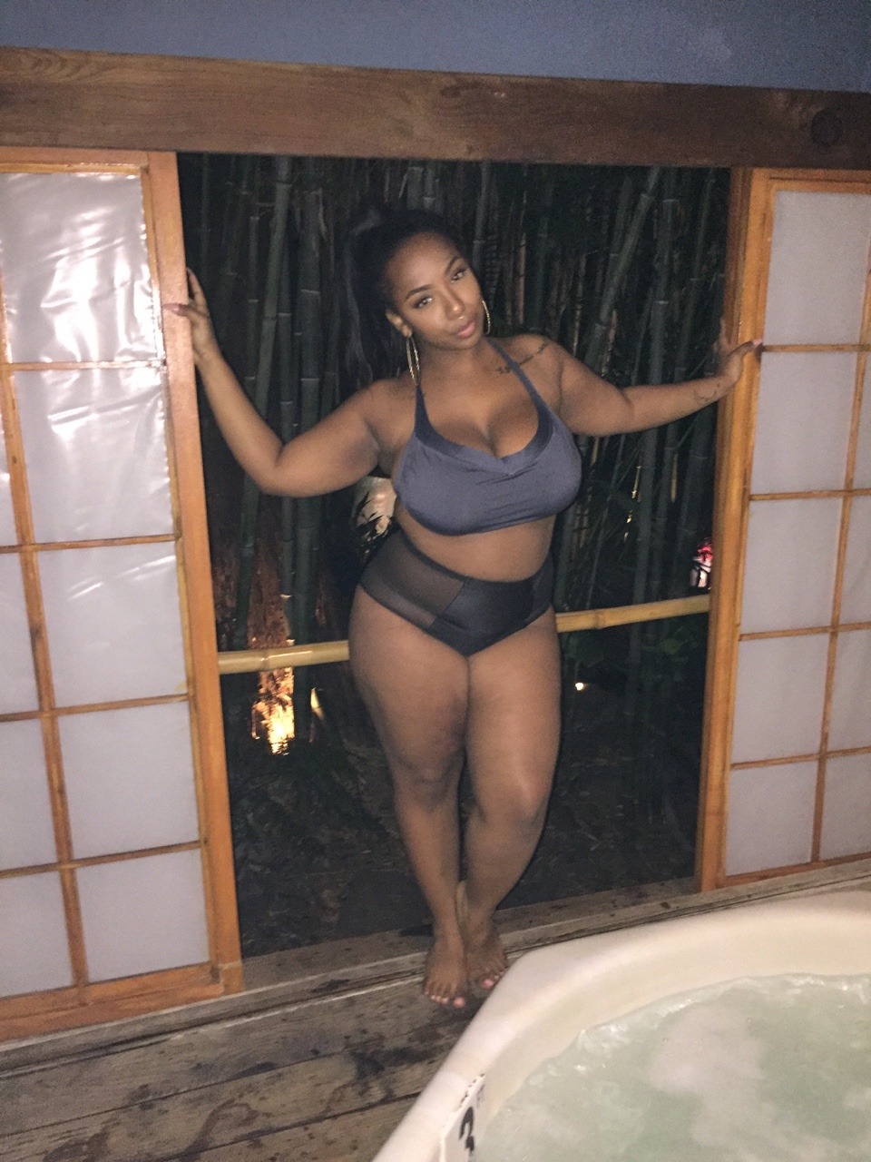 dickprintbandit:  brwnsknbae:  this happened  bae 😍 