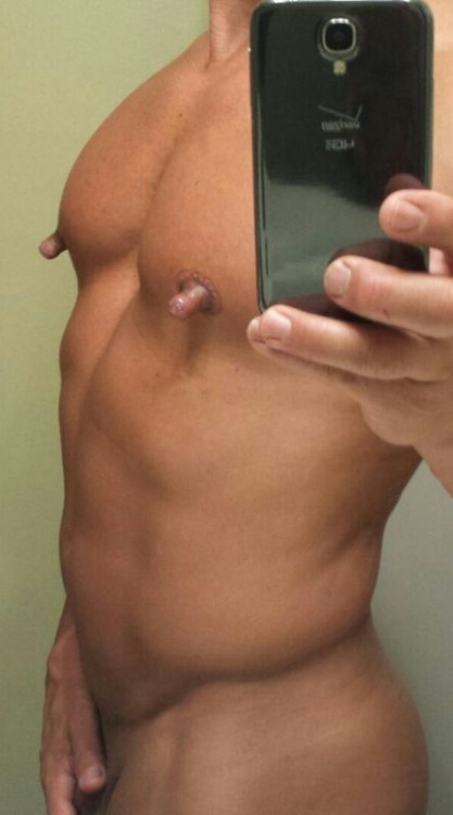 the-bbottom:muscnmascohio:Woof - what a perfect set of nips !!!