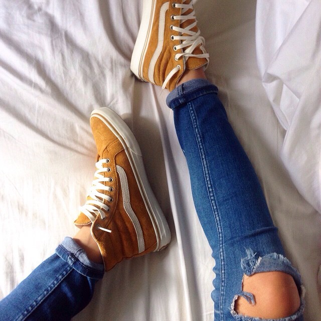 90skiddsolotoowild:  yunggangsta:  zara pants and vans   http://90skiddsolotoowild.tumblr.com/