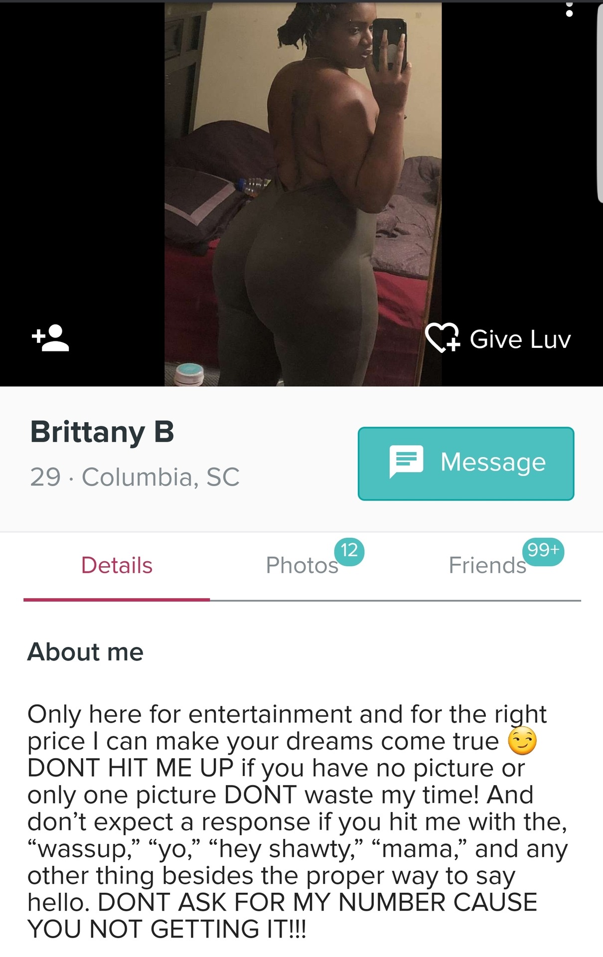 hoezgonnaho:  wannabe tagged hoe sellin ass