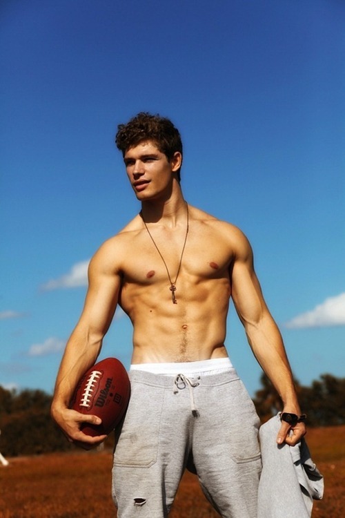 dudes-on-demand:  Daniel Gildner