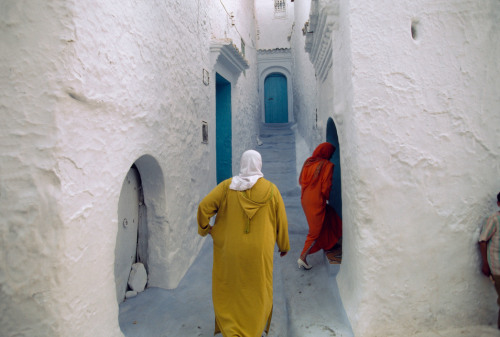 morobook: Morocco.Chefchaouen.An alley in the medina.1995