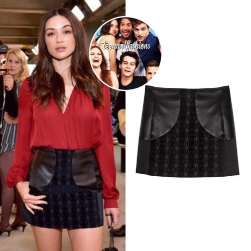 What: Ready-To-Wear Skirt by @longchamp ($450) Where: Crystal Reed’s IG post on 9.8.18 #crysta