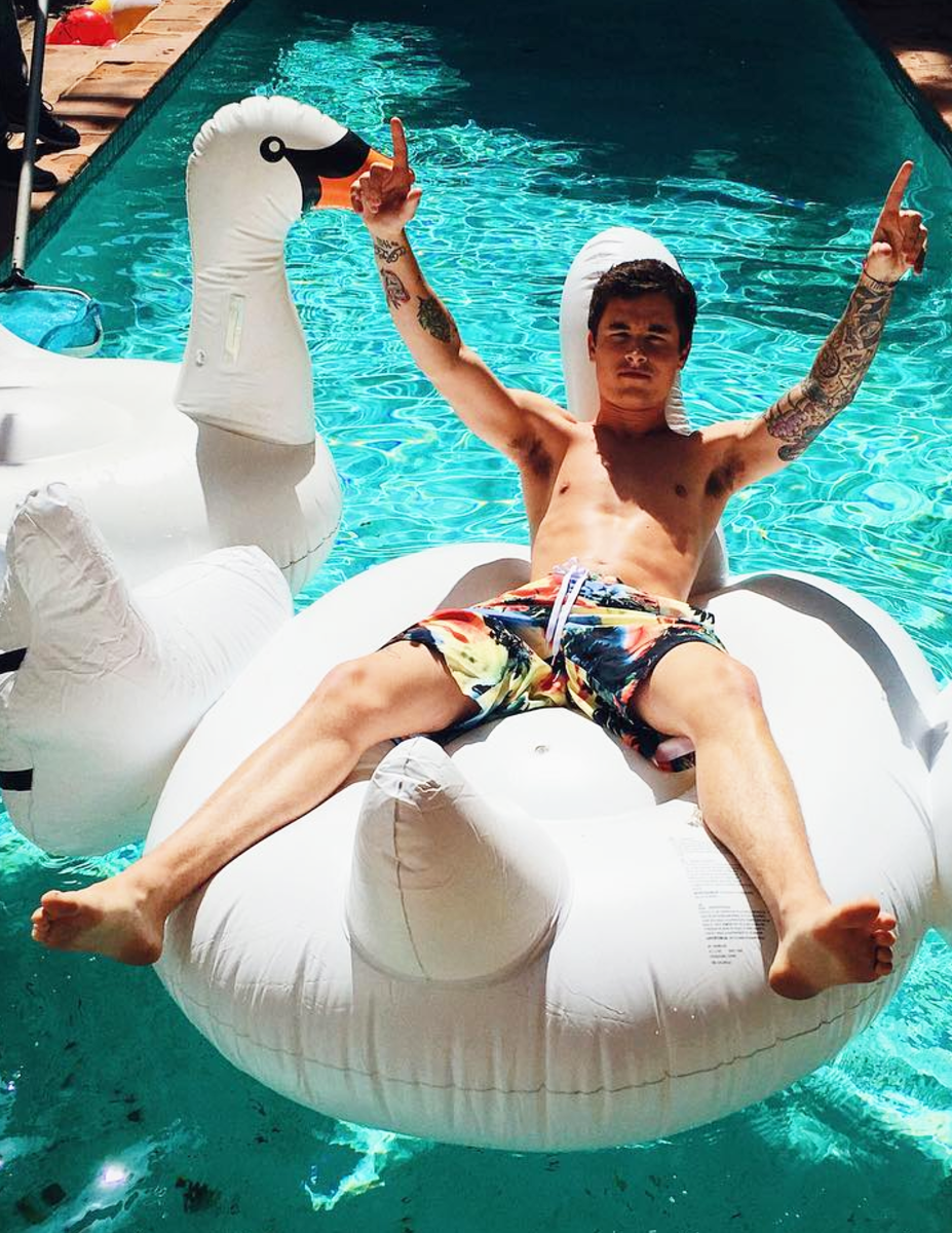 hotfamousmen:  Kian Lawley