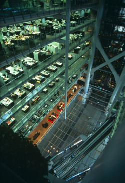 20aliens:HONG KONG. 1996. The Head Office Building of the Hong Kong and Shanghai Banking Corporation (now the Hongkong Bank), designed by British architect Sir Norman FOSTER. / HONG KONG. 1997. Flower Market. By Hiroji Kubota