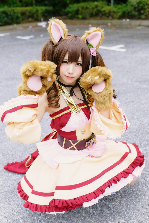 namiyorirobinha:  えなこ ‏@enako_cos  20160918　22：41 シシル(幻獣契約クリプトラクト)のお写真！  スカートの広がりがお気に入りなのです