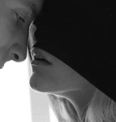 darika75:  Il miglior modo di perdersi è pensare che lo starsi vicino significhi soffocare l'io, a favore del noi. 
