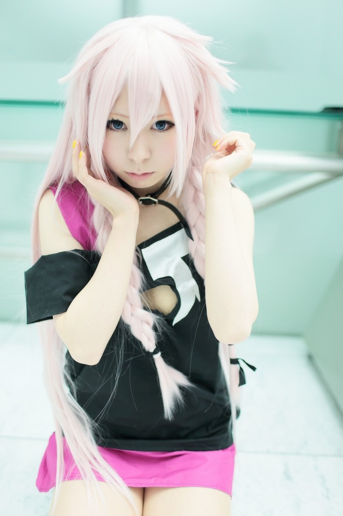 cosplayando:  more Vocaloid cosplay Cosplayer: Nagi