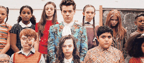 thestylesgifs:  Harry Styles - Kiwi