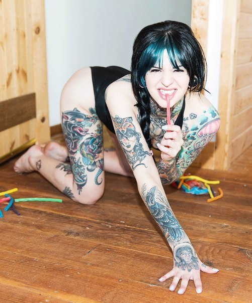 bhsurfer66:  Heidi Lavon