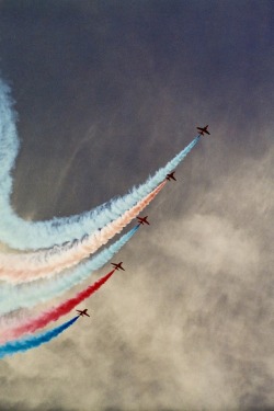 r2–d2:  Red Arrows by (Christopher
