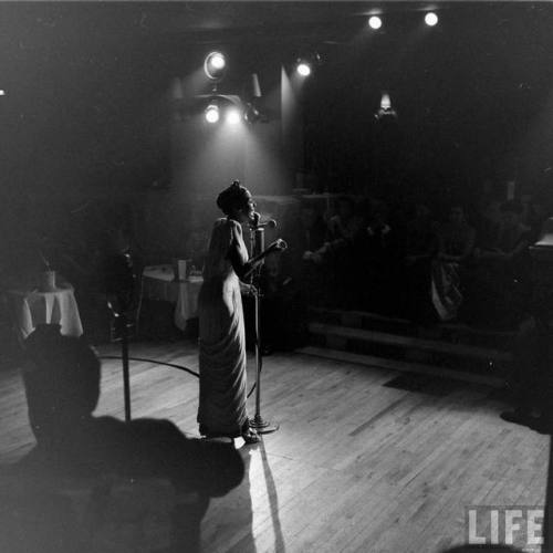 Lena Horne in Paris(Yale Joel. 1947)