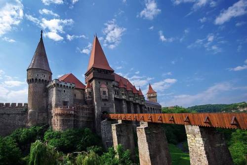 Bran Castle, Corvin Castle, Peles Castle, and Rasnov Citadel - this are 4 of the most impressive for