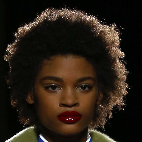 driflloon:beauty @   miu miu resort 2018 (images captioned)