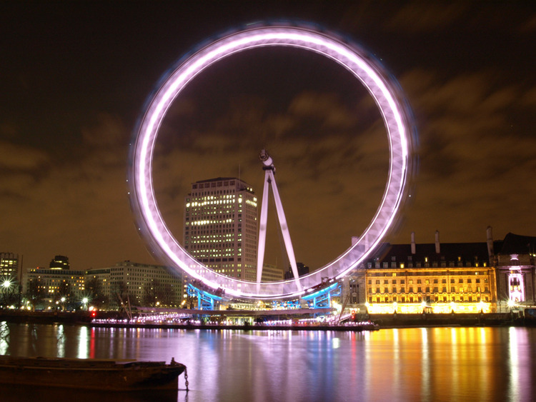 benwrightblog:  I took this photo myself in London (UK) 2010 with an Olympus E-410