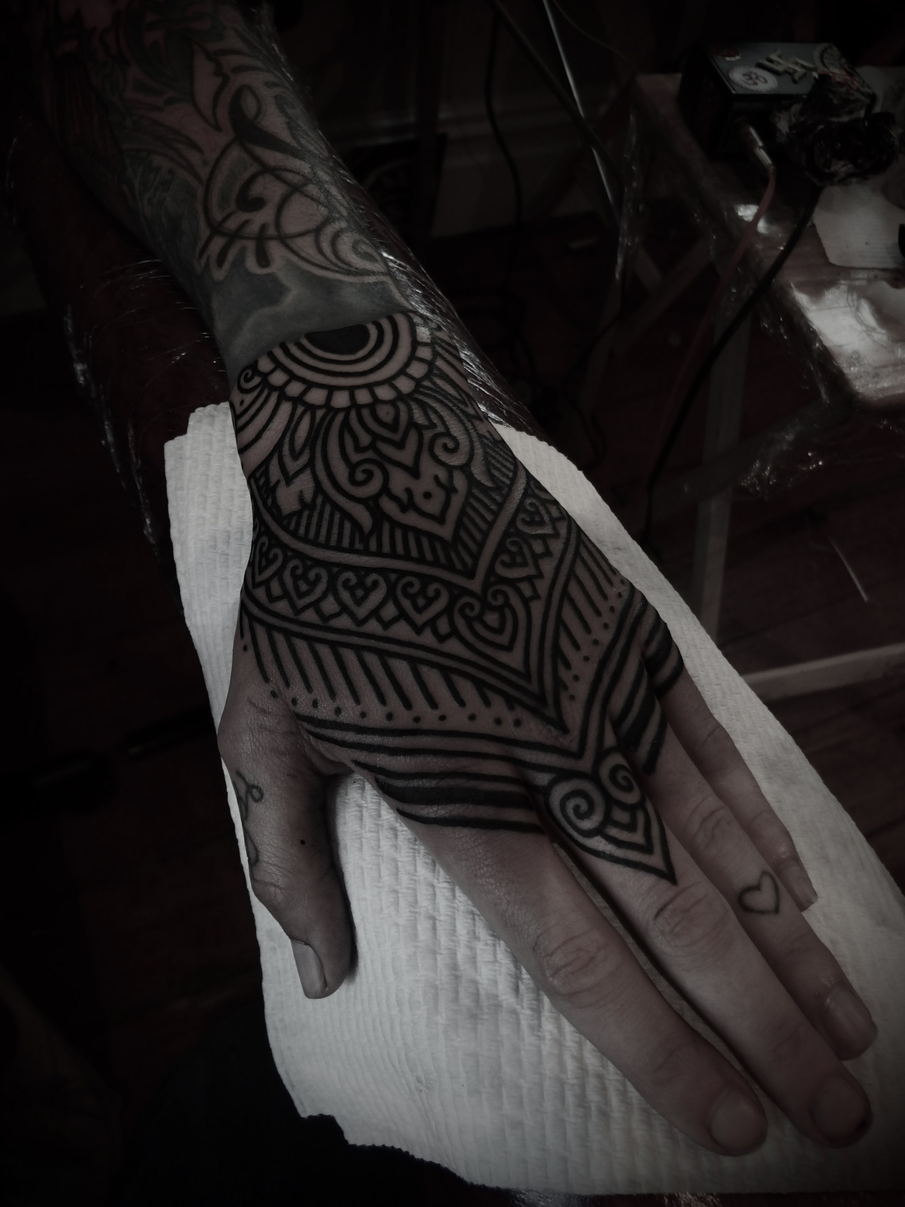 guyletatooer:  On H.Morgan in Auckland . Two Hands Tattoo . See you soon in Melbourne