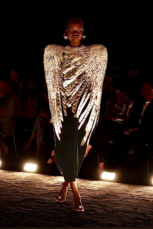 Schiaparelli Haute Couture