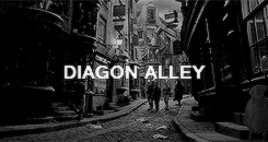 goldensn1tch:  hp meme → four locations➥ 2/4: diagon alley “welcome, harry, to diagon alley.” 