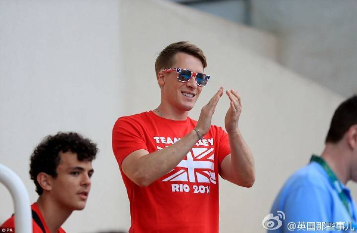 juyumyn:  Rio 2016 다이빙 영국 국가대표 톰 데일리(Thomas Daley)랑 다니엘