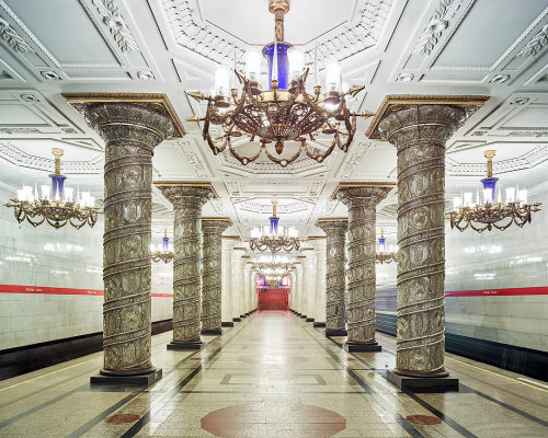 blue-voids:  David Burdeny - Russia: A Bright Future, 2015 