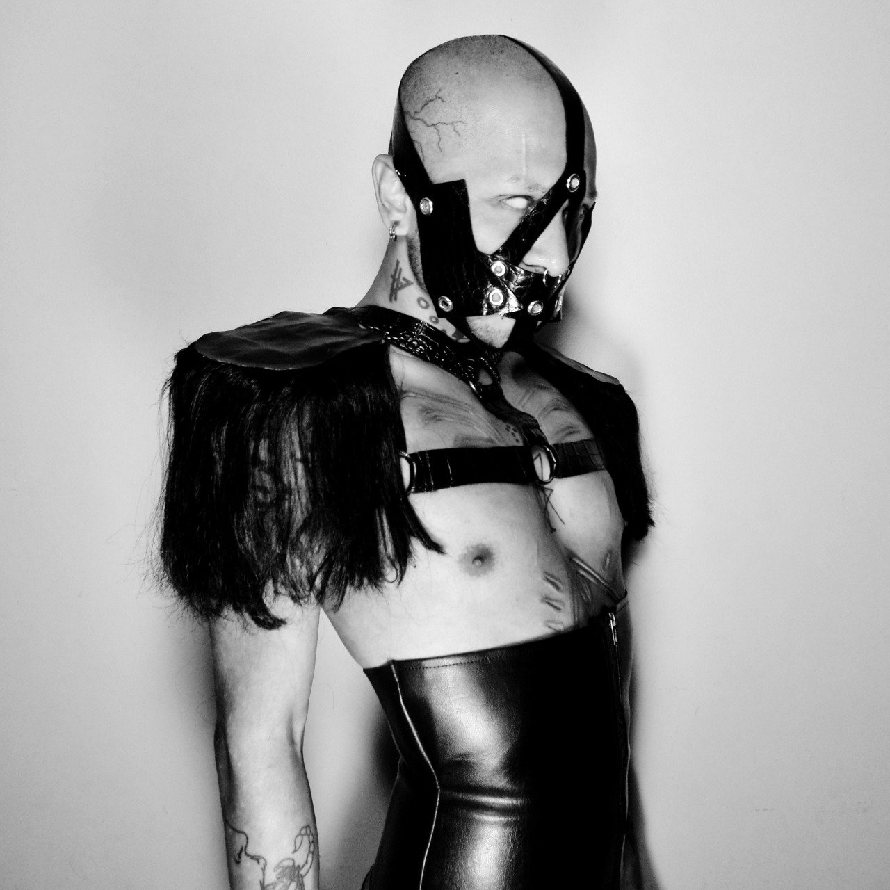 hunter-vain:  SCHWARZBLUT by HunterVainhttps://www.instagram.com/huntervain/