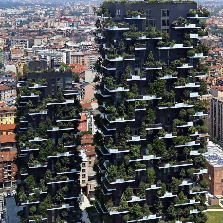 earthunboxed:Vertical Forest, Italy