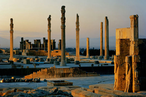 incendiary-vices:&ldquo;Persia: Ancient Soul of Iran&rdquo;Persepolis, Iran (2008) National Geograph