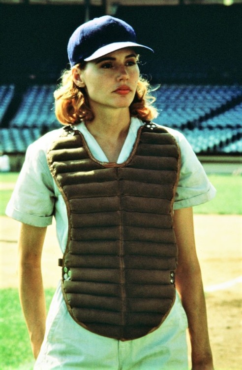 hollywood-portraits:Geena Davis in A League of their Own (Penny Marshall, 1992).