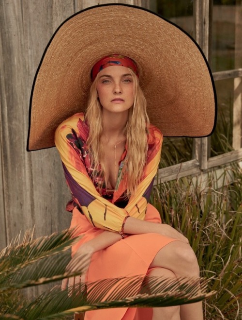 ineverypictureapoem: Especial Moda Caroline Trentini by Fabio Bartlet Marie Claire Brazil, 2017