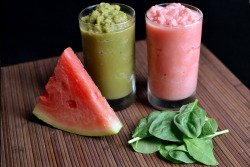 vegan-yums:   Pink or Green Watermelon Smoothie  