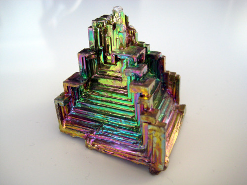 orevet:thatscienceguy:The Beauty of Bismuth: The Bismuth CrystalOooh. That first one looks like some