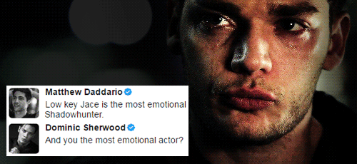 alecblushed:  some of my fav cast tweets from 2.11    [all episodes] bonus: 