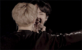 Jinmin Hugs ♡ 