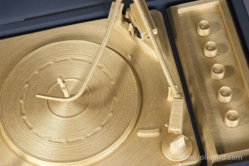ART CRUSH - JOLIE BIRD&rsquo;S WRAPPED OBJECTS“The exhibition, Extended Long Play, explore