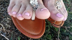feet-toes-soles-86-deactivated2: