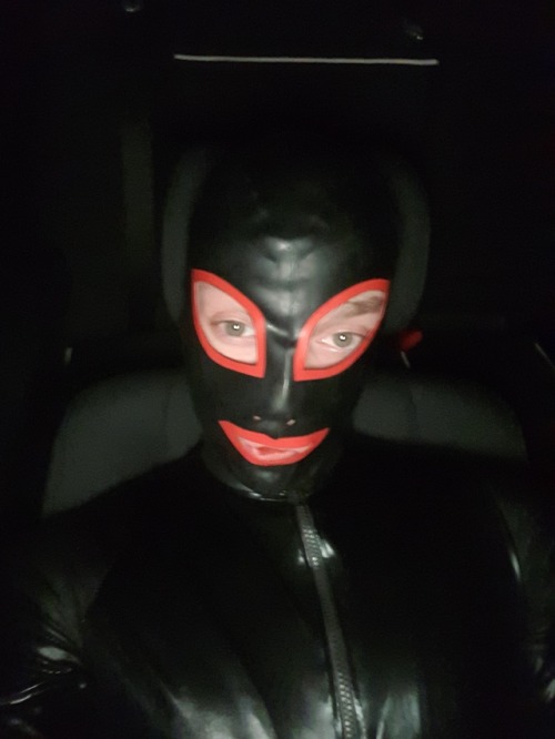 the-exposure-of-sissypigx:  Me out in my car last night.  Sissypigx https://sissypigx.tumblr.com