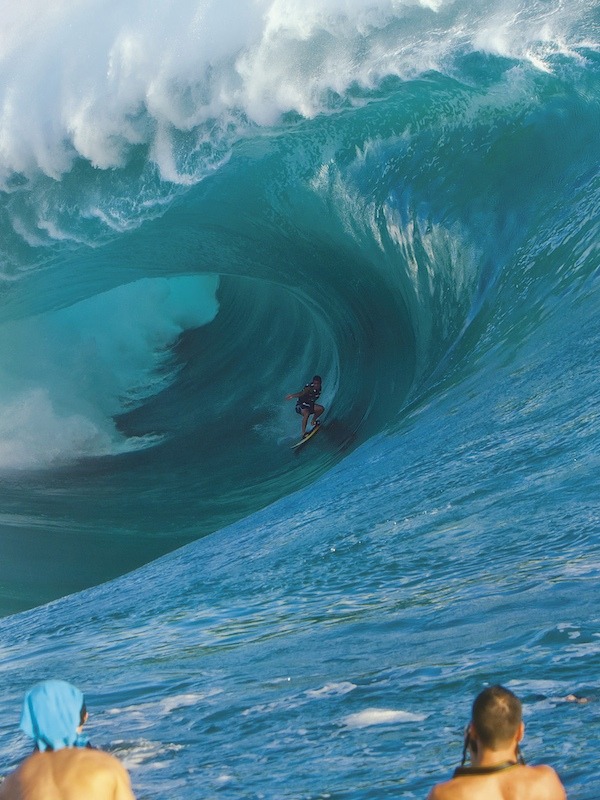 surfahh:  tellmeyourprettylies:  Koa Rothman. Photo: Nelly  ☯ 