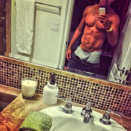 polyswagg87:  celebrixxxtiez:  Romeo Miller  See more naked Celebrities at http://celebrixxxtiezz.xyz     Dayum he’s gone hot