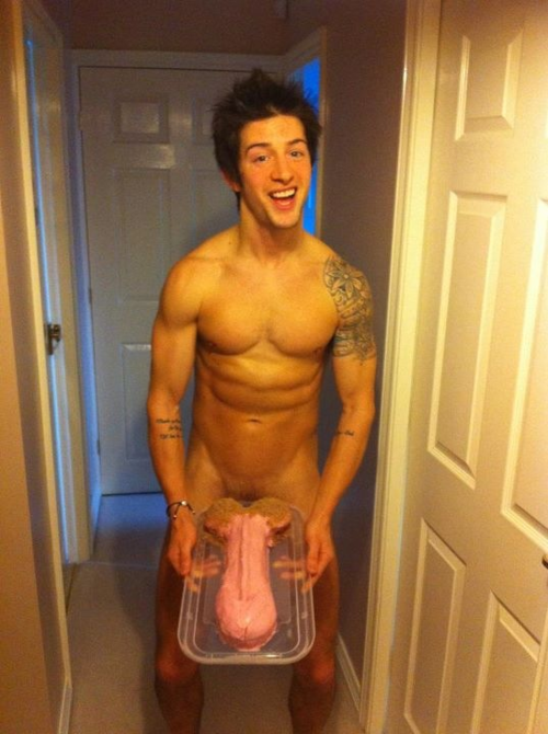 theconsolidator:  Follow The Consolidator.