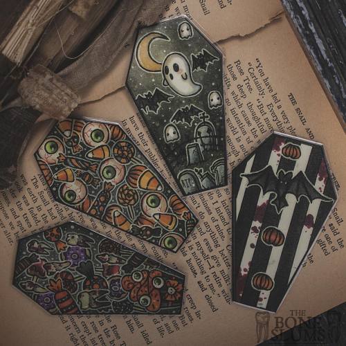 theprinceofvultures:  Bookmarks are listed! Http://theboneslums.storenvy.com   #books #bookmark #bookmarks #bookish #halloween  (at The Bone Slums) 
