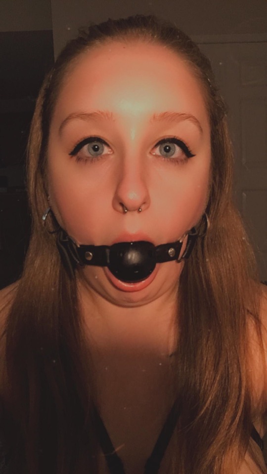 sensualhumiliation:sarcasticviking-deactivated2021:Her very first time forced to be silent with a wide ball gag.
