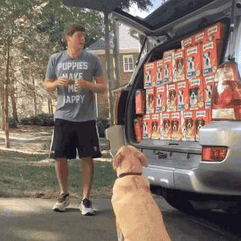 gifsboom:  Be Careful With Who Does Your Back-to-School Shopping. [video]   I find