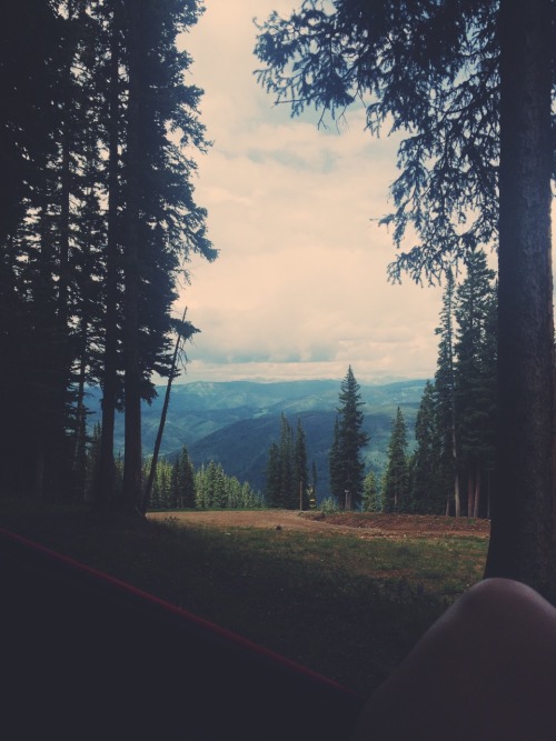 XXX orangeintheshower:  hammocking in the mountains photo