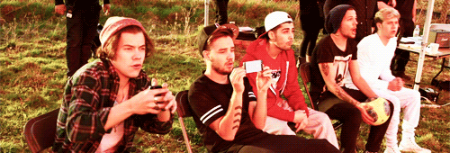 1d-fangirl-blog: 1d-fangirl-blog:  watch their reactions…priceless  remember this? LOL